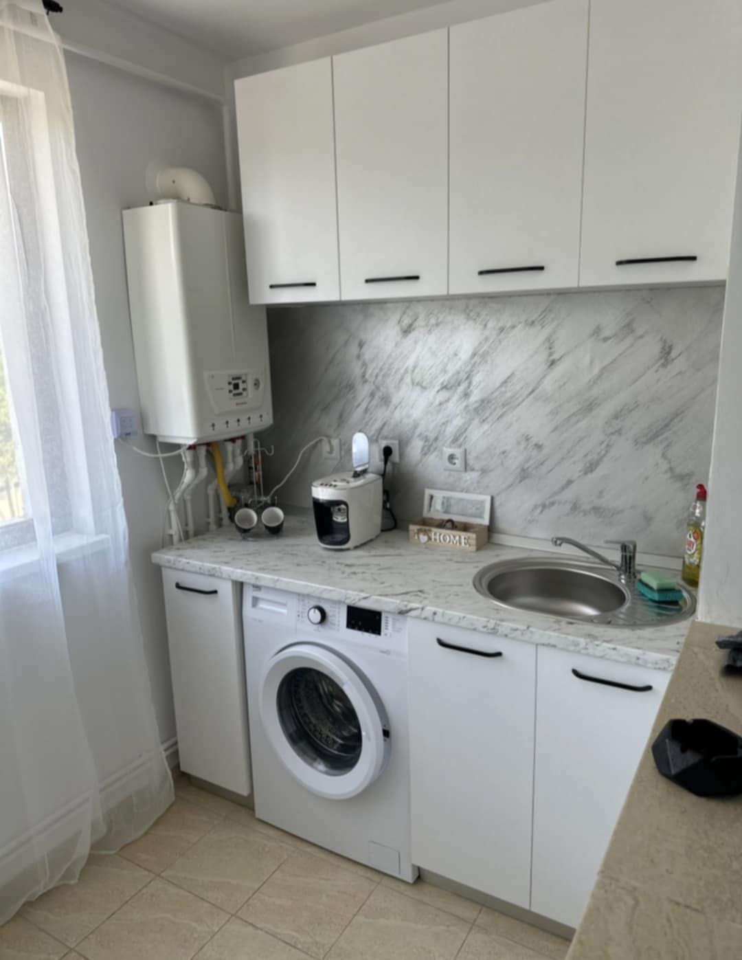 Inchiriez apartament in regim hotelier