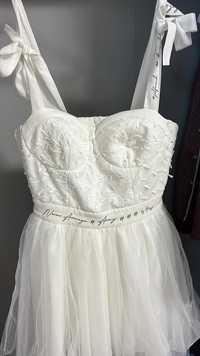 Alessa рокля в бял цвят