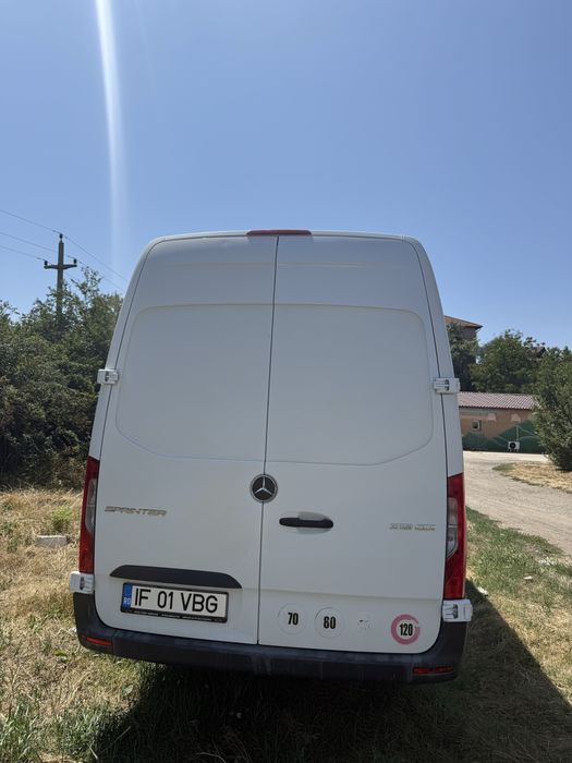 Mercedes benz sprinter
