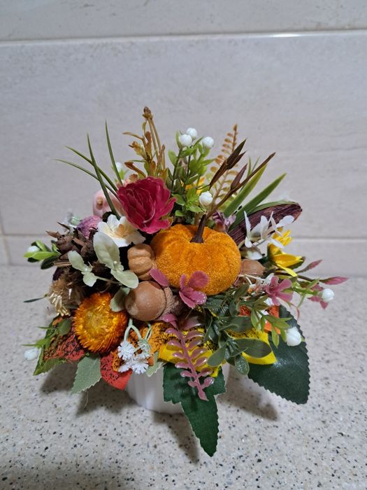 Aranjament floral decorativ