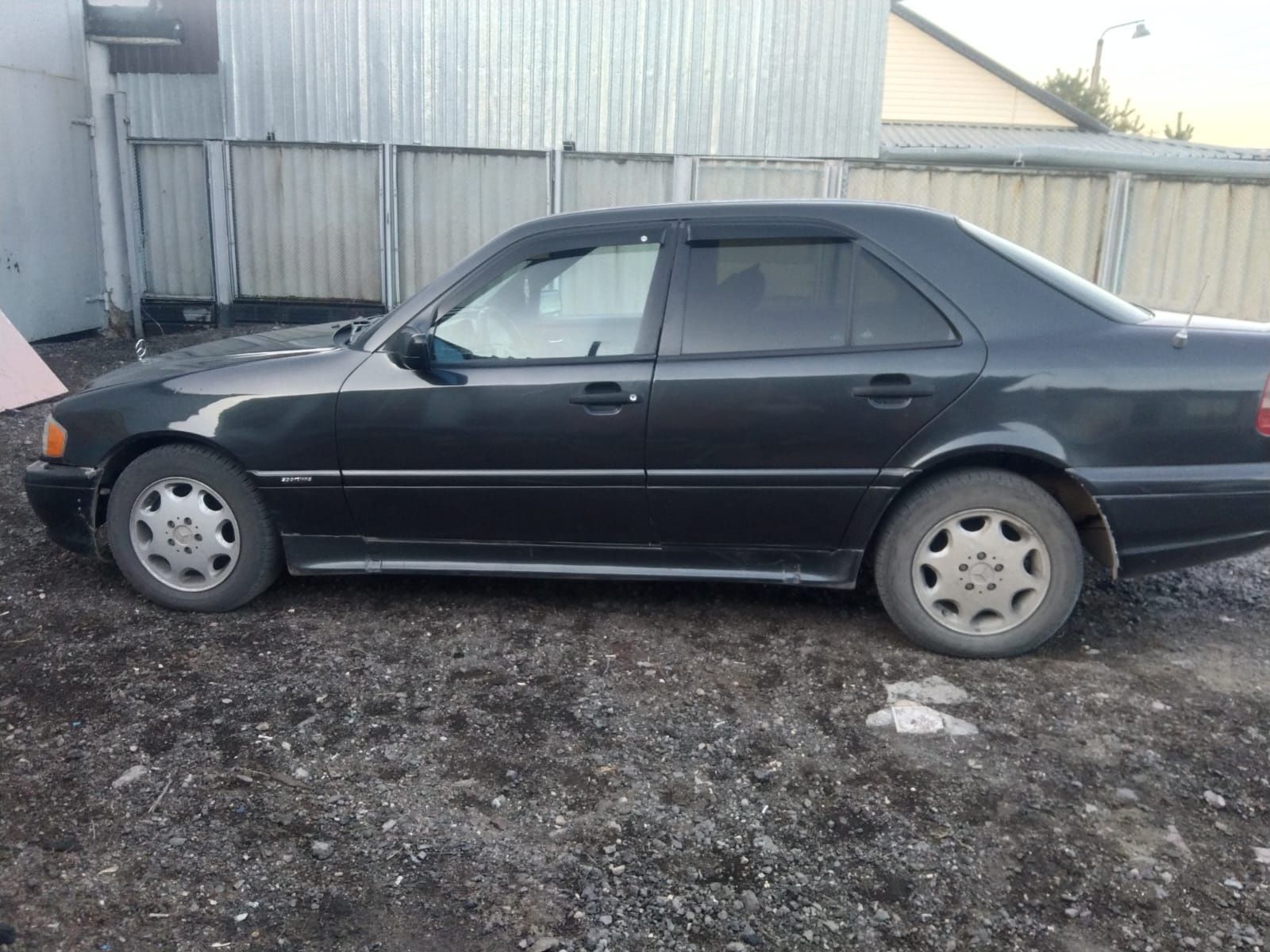 Продам Мерседес C 280