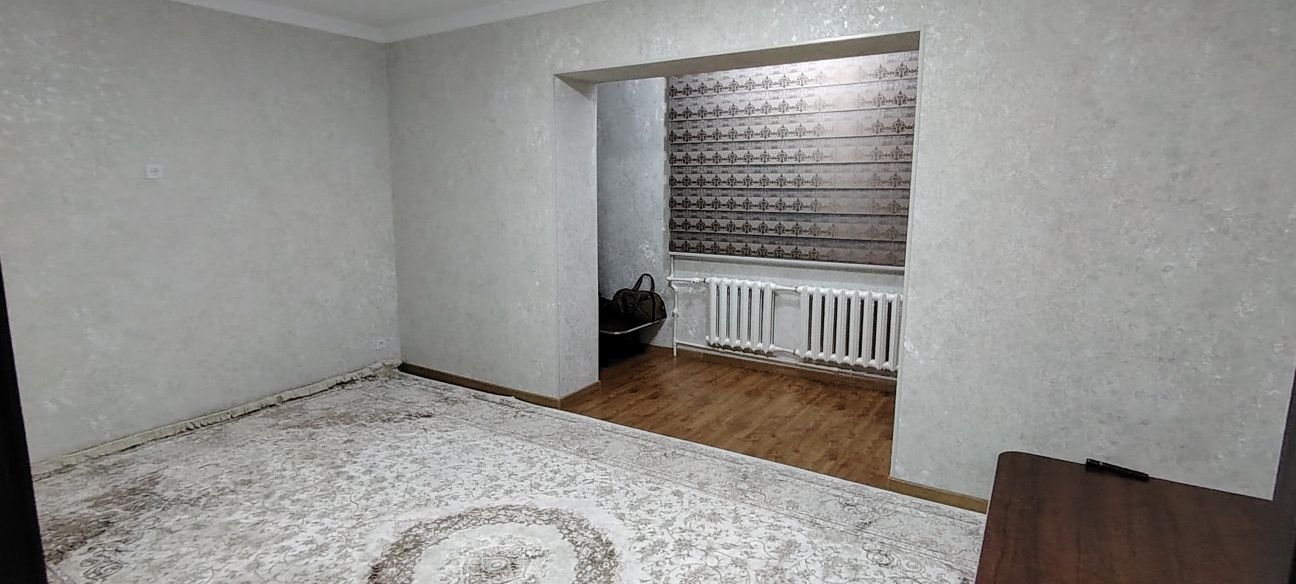 Markazda arenda  metro yonida 2 xonali uy ikkinchi qavat