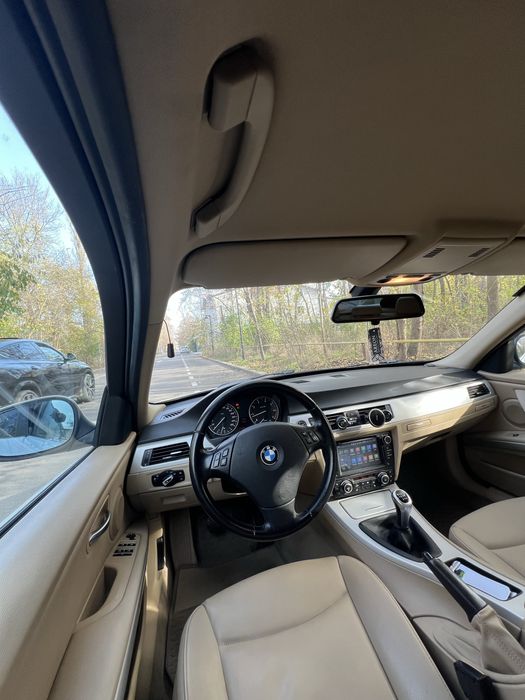 BMW Seria 3 Sedan E90 LCI, Facelift 316i 122 CP 2010