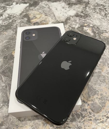 IPhone11 на 128г