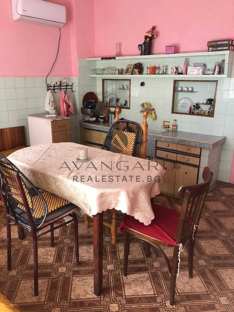 Продава се Етаж от къща в с. Калековец, Област Пловдив - 150 кв.м за 1243 €/кв.м - Снимка #3