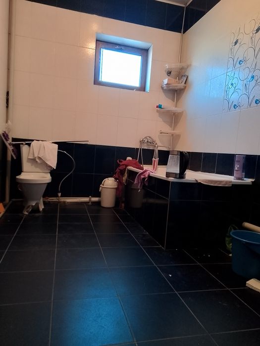 дом предается срочно