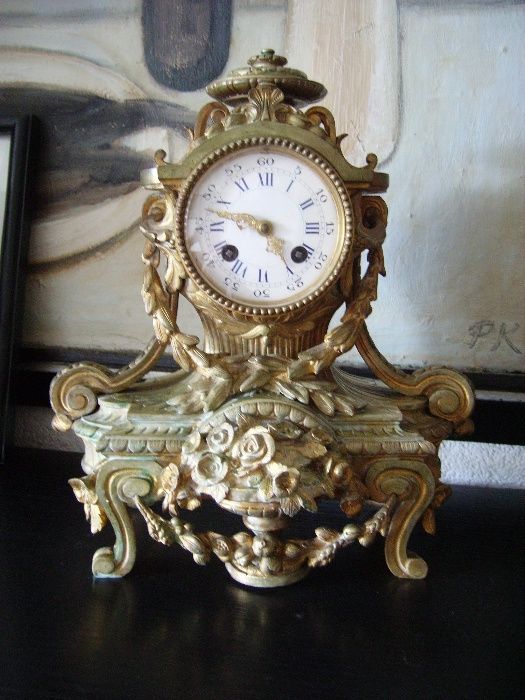 Античен френски каминен часовник