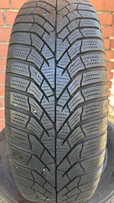 Продавам 2бр. Зимни гуми 185/65/15 Kumho