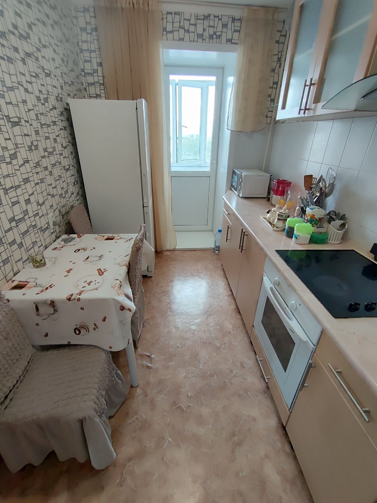 Продается 2-комн (9-18, 5 эт)