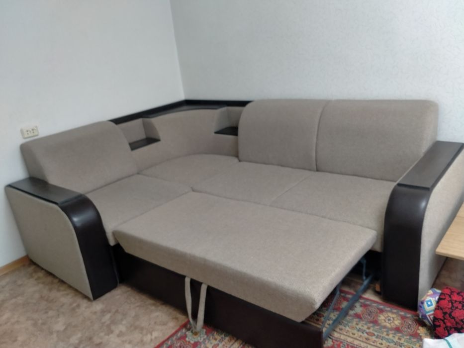 Продам диван в хорошем состоянии