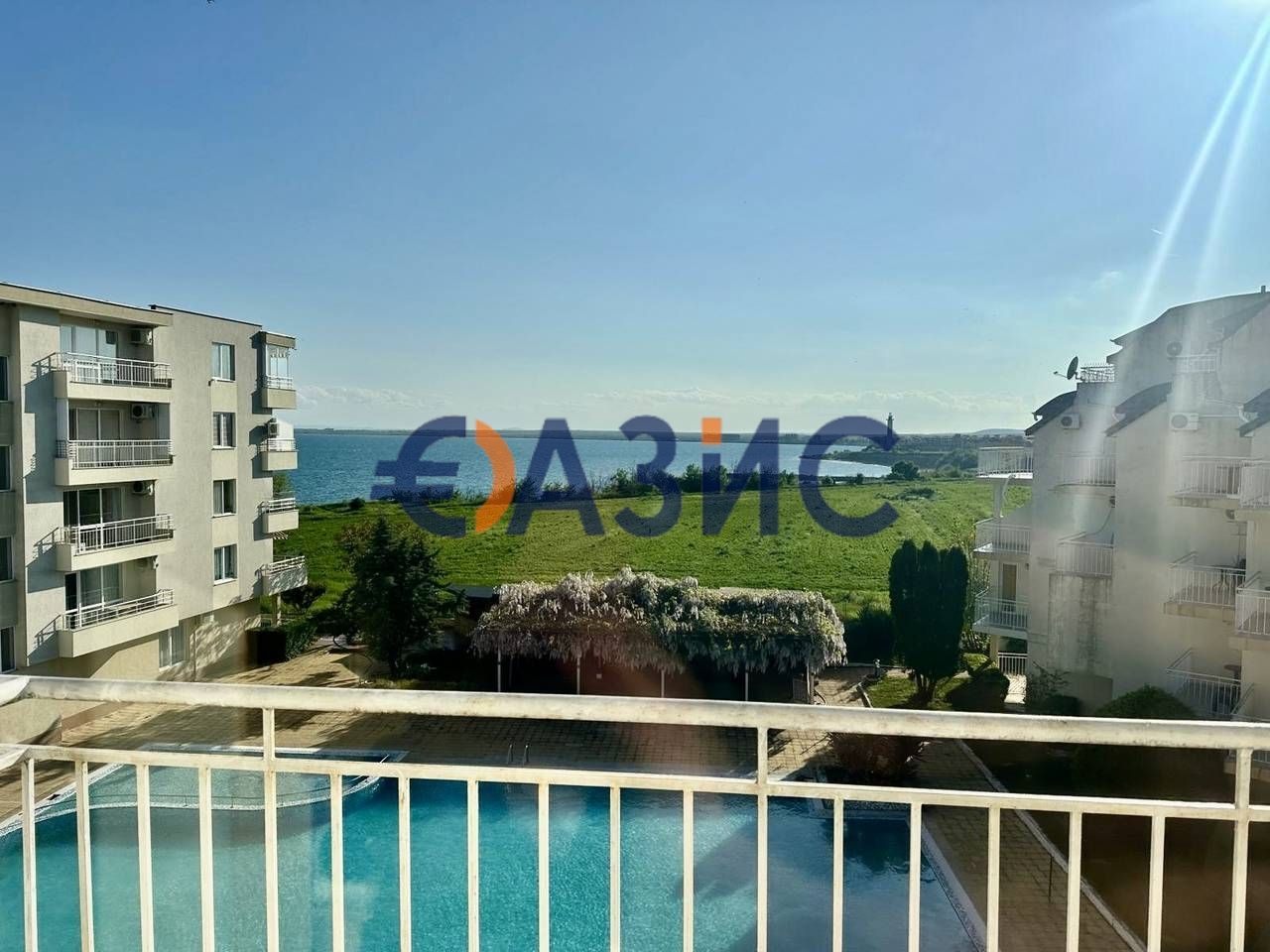Апартамент с 1 спалня (мезонет) в комплекс Rutland Bay, 66 кв.м.,
