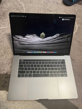 Macbook pro 2018 touch bar impecabil
