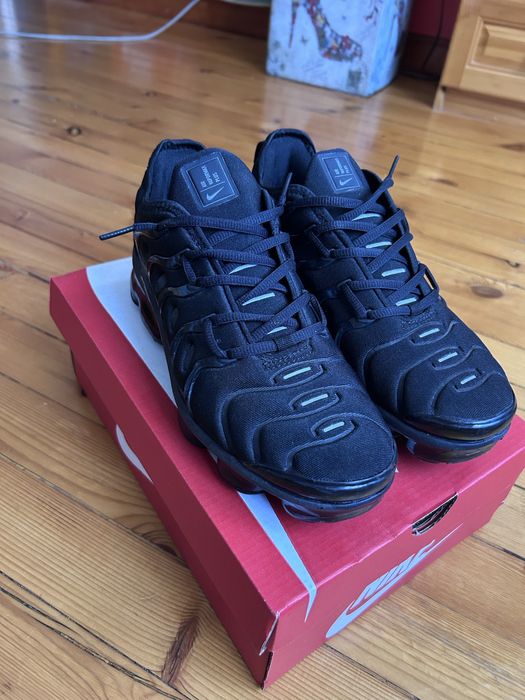 Air vapormax plus 42 номер