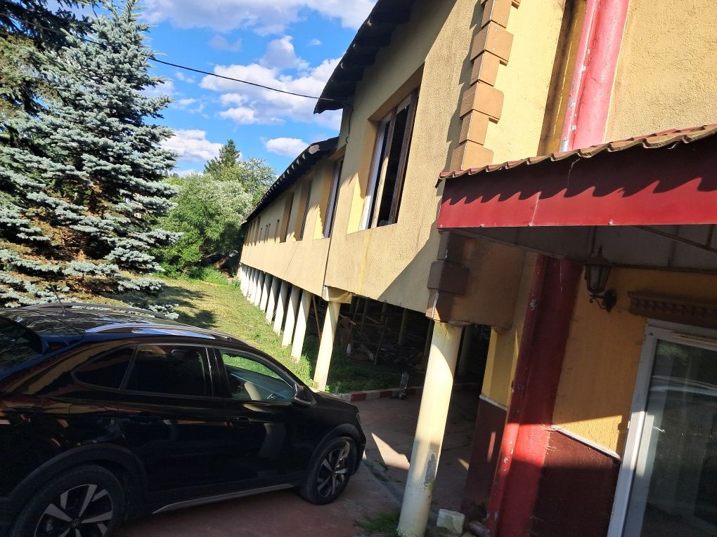 De Vanzare Fost Hotel in Bucovina Pret 105.000 € Neg. Aștept Variante