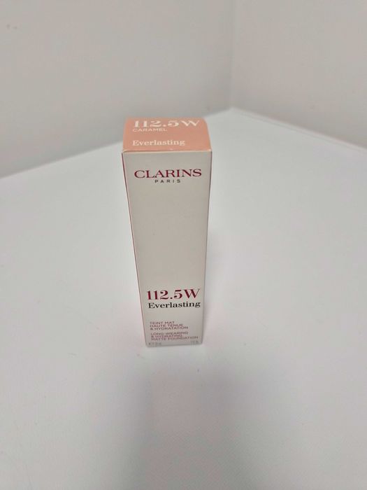 Фон дьо тен  Clarins skin illusion full coverage