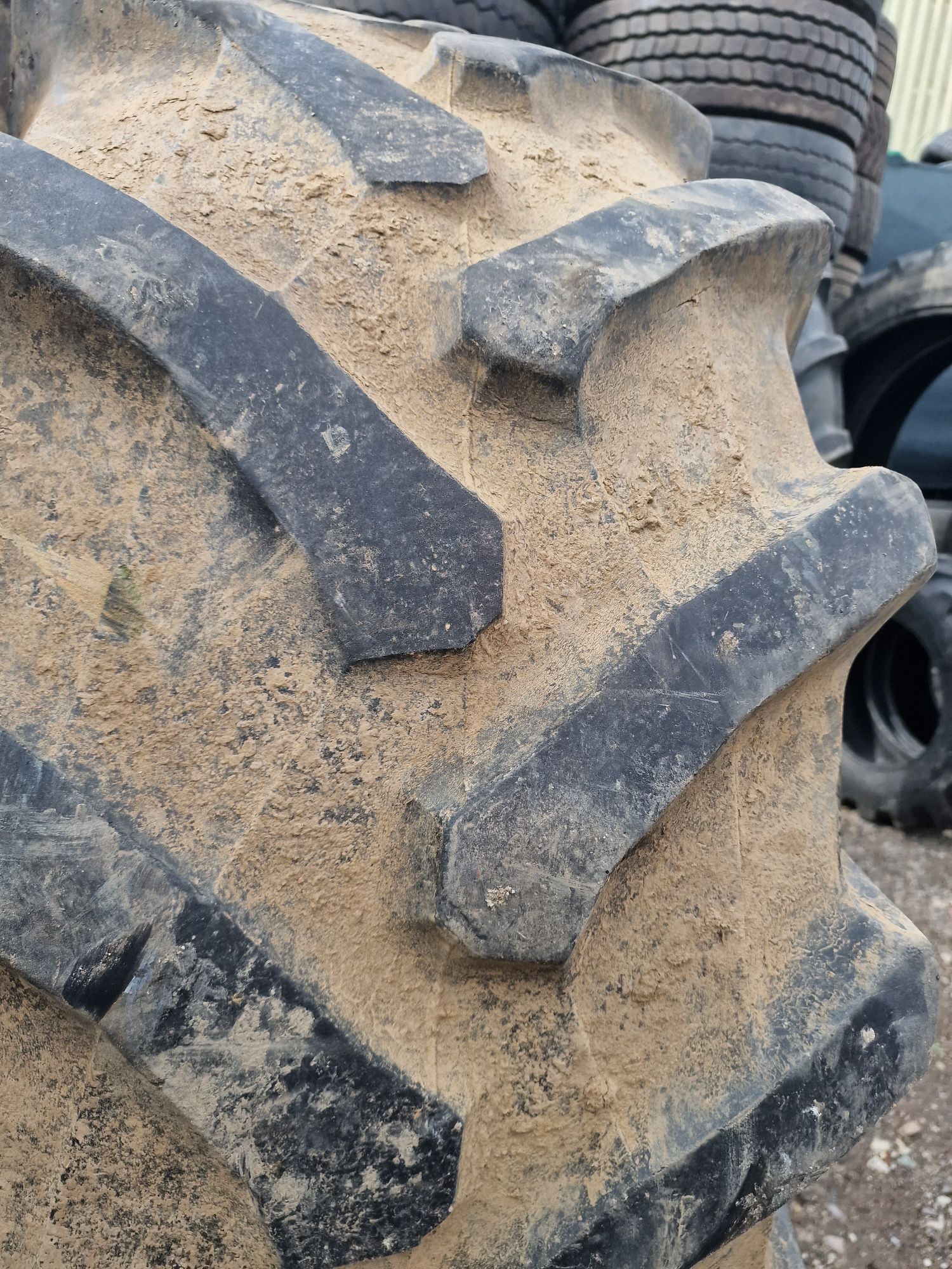 ANVELOPE tractor 480/70R24 marca Trelleborg