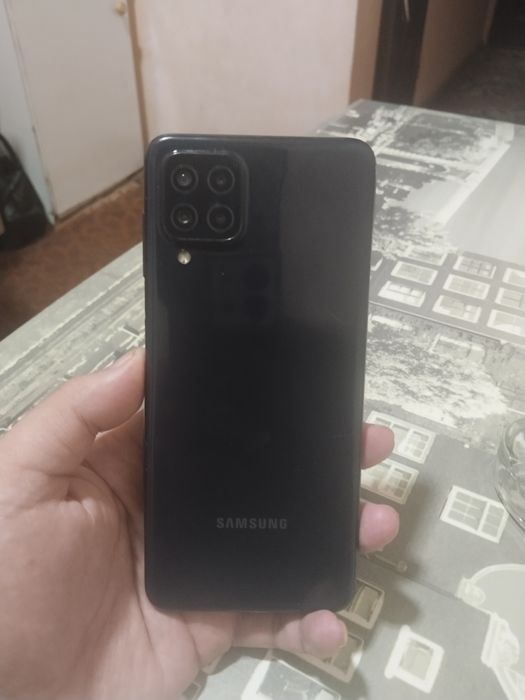 Samsung a22 2 kun zaryad saxlaydi
