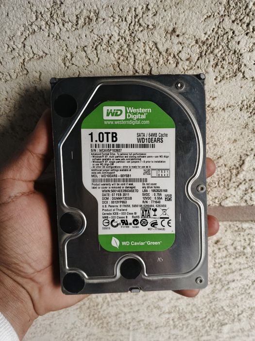 SSD 1 TB li sotiladi