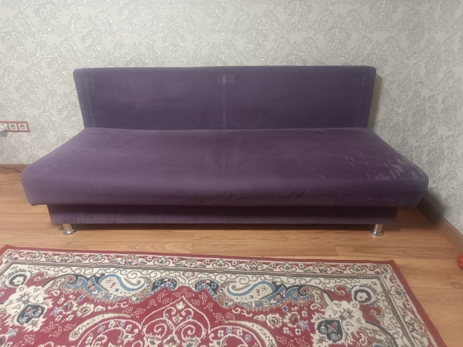 Диван            .