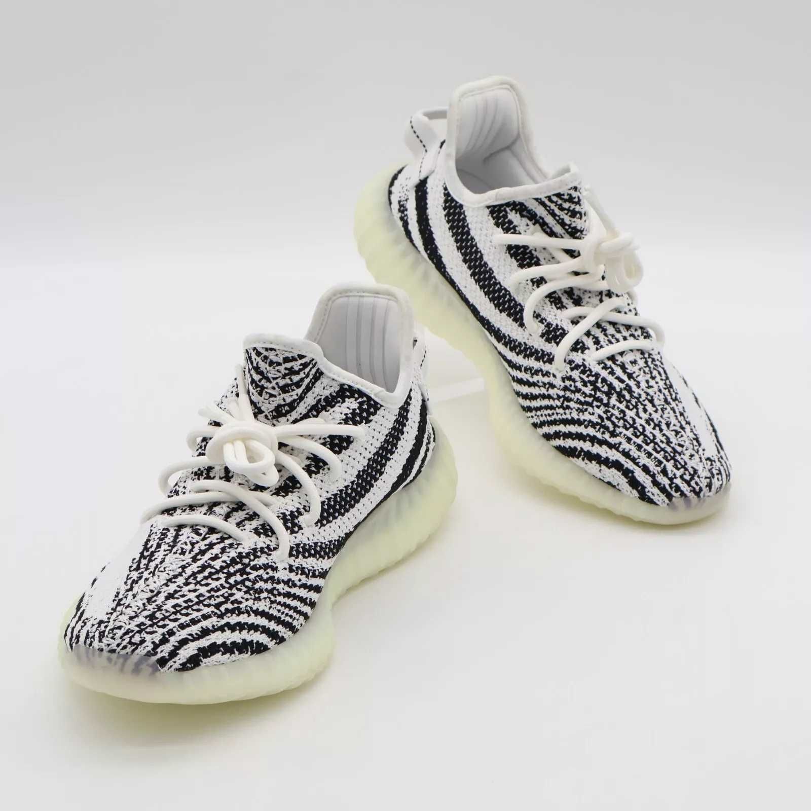 Adidasi Yeezy Boost 350 V2 Zebra Low Iconic Edition