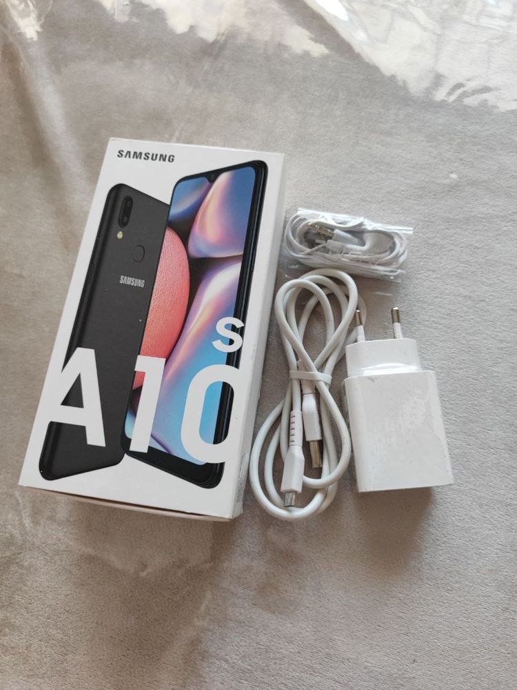 Galaxy a 10s 32g В отличном состоянии