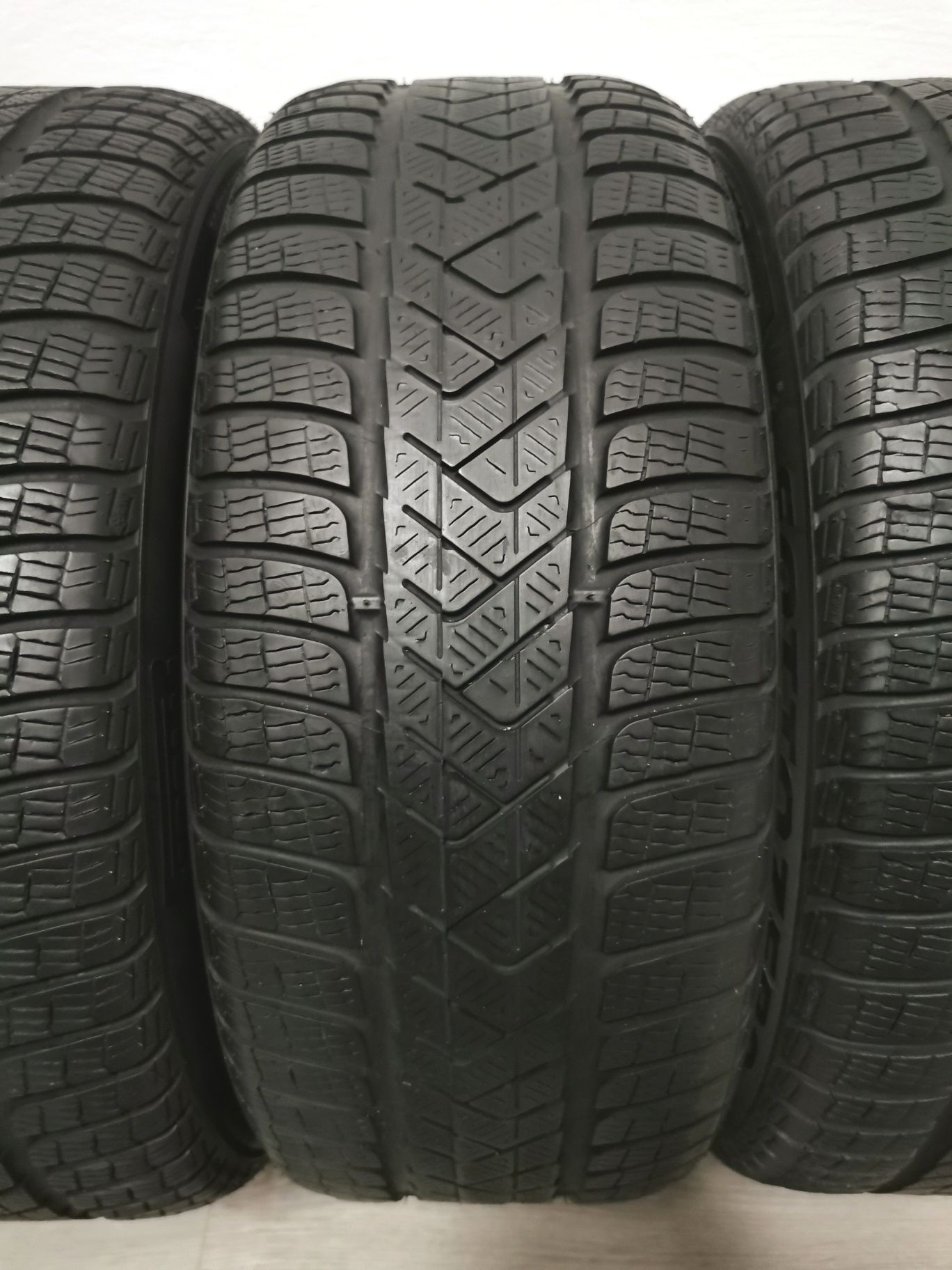 Set Anvelope Cauciucuri M+S Pirelli 215 60 R16 6mm