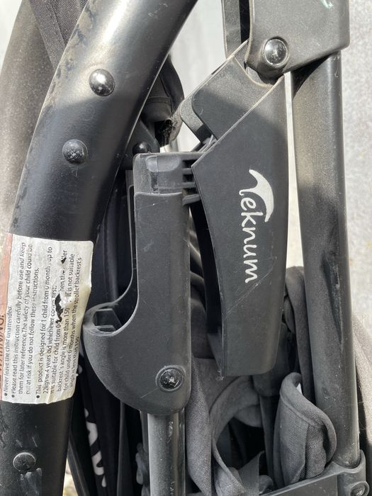 Продам Коляску прогулочную Teknum