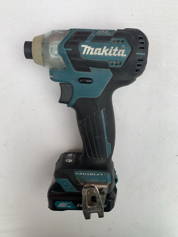Makita TD111D /безчетков импакт/+ батерия 2 ah.,