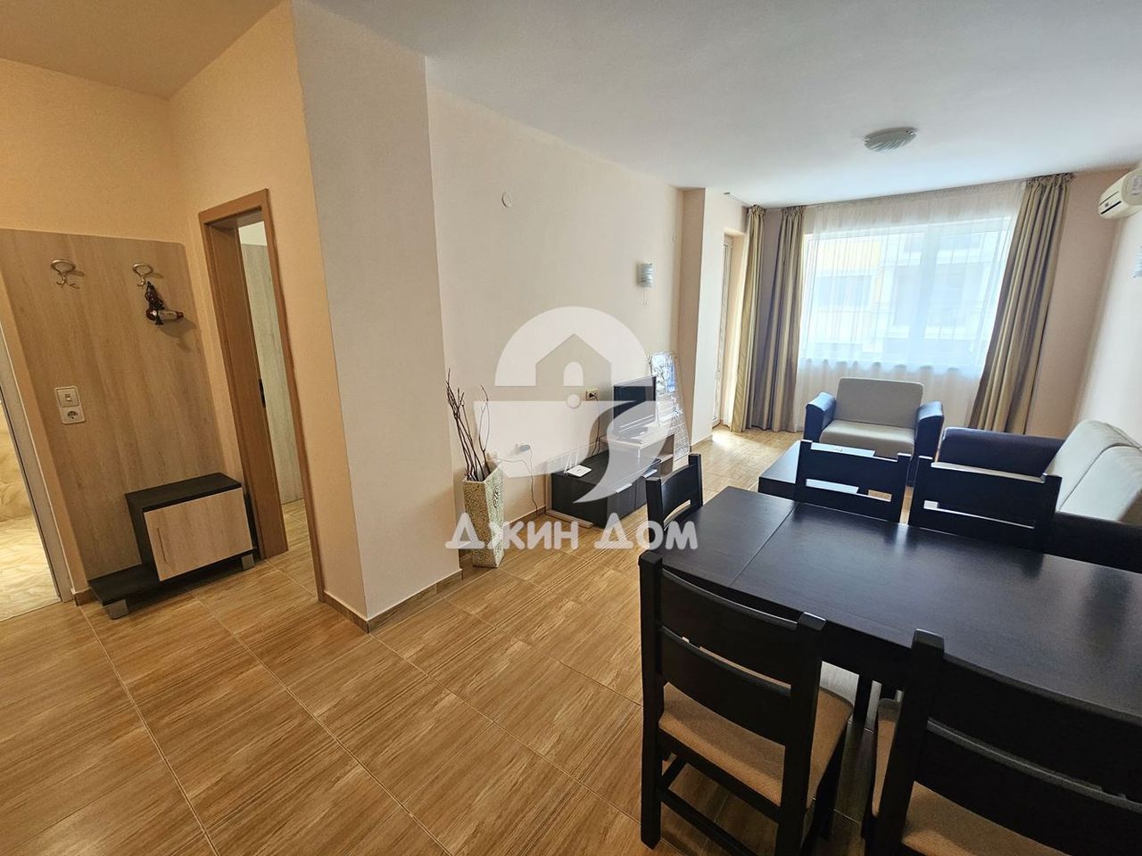 Продава се Тристаен апартамент в Свети Влас - 110 кв.м за 1299 €/кв.м - Снимка #1
