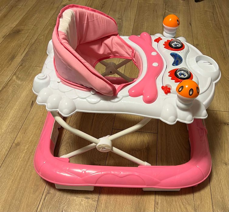 Бебешка проходилка Bertoni с музикална функция