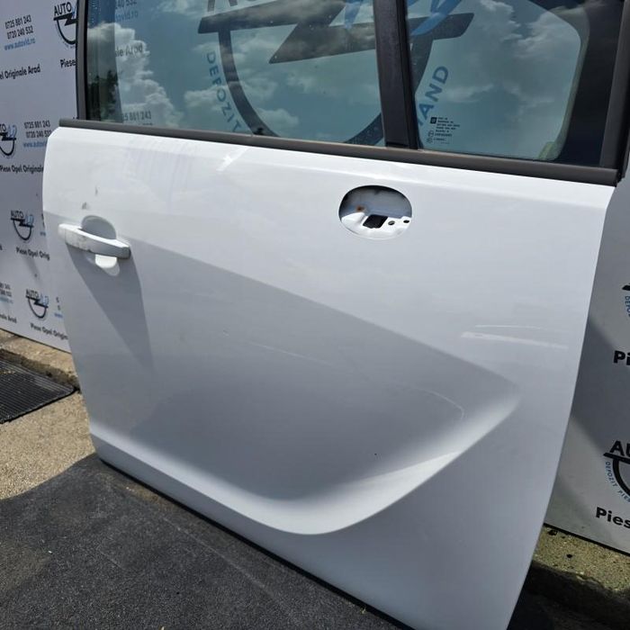 Portiera usa alba Z40R dreapta fata Opel Meriva B