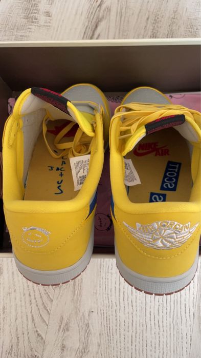 Air Jordan 1 Low Travis Scott Canary Yellow
