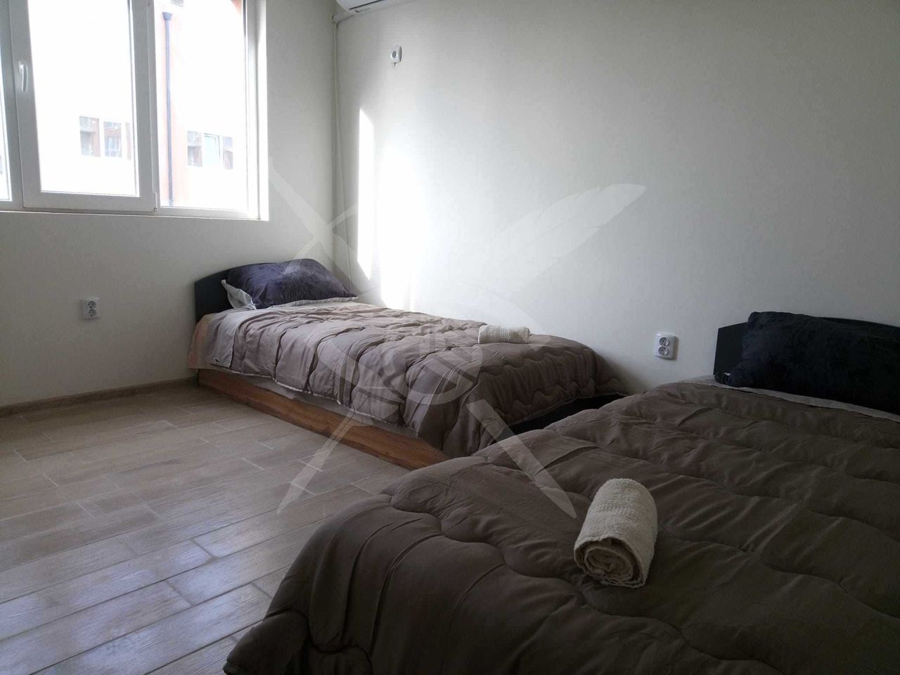 Дава се под наем Тристаен апартамент в Варна, Възраждане 3 - 90 кв.м за 600 € - Снимка #3