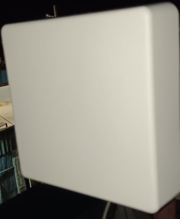 Продам панельную 4G антенну