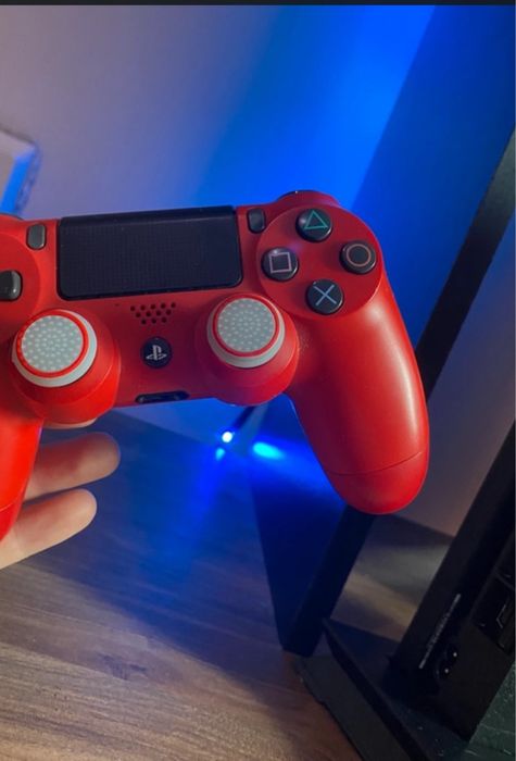 PlayStation 4 Slim+17 jocuri+ 2 manete