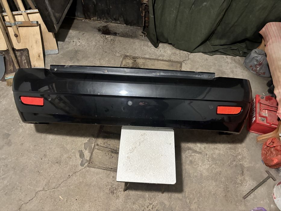 Продам задний бампер на приору