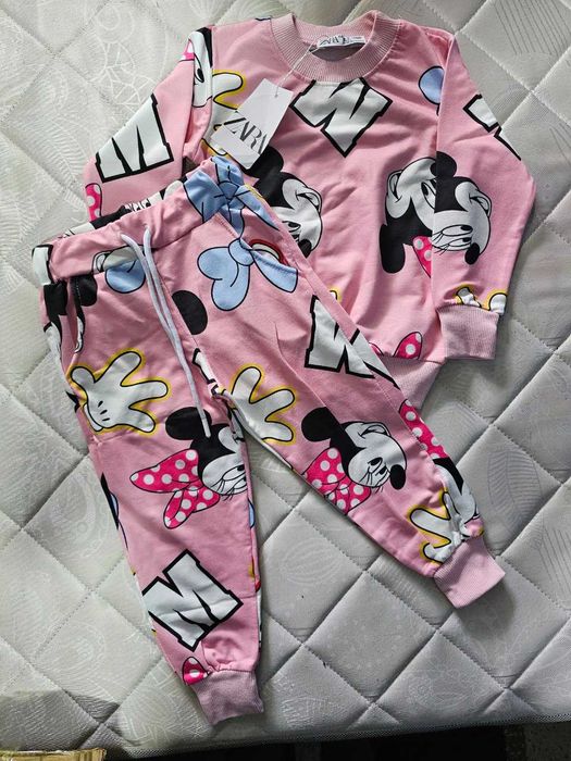 Двойки для девочек Производство Турция Бренд Zara Сезон Осень