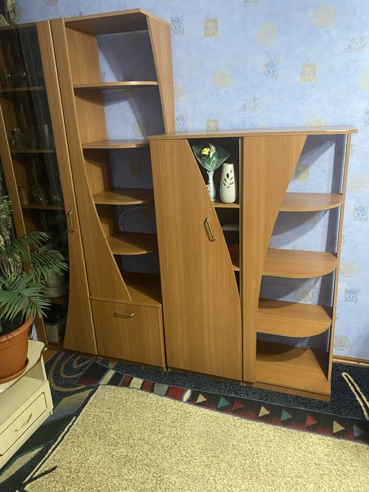 Продам стенку в гостиную