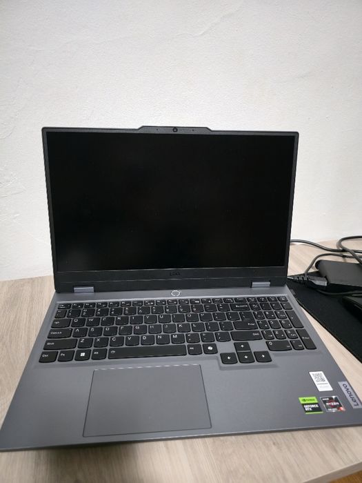 Vând laptop Lenovo LOQ 15.6” cu specificații excelente pentru gaming