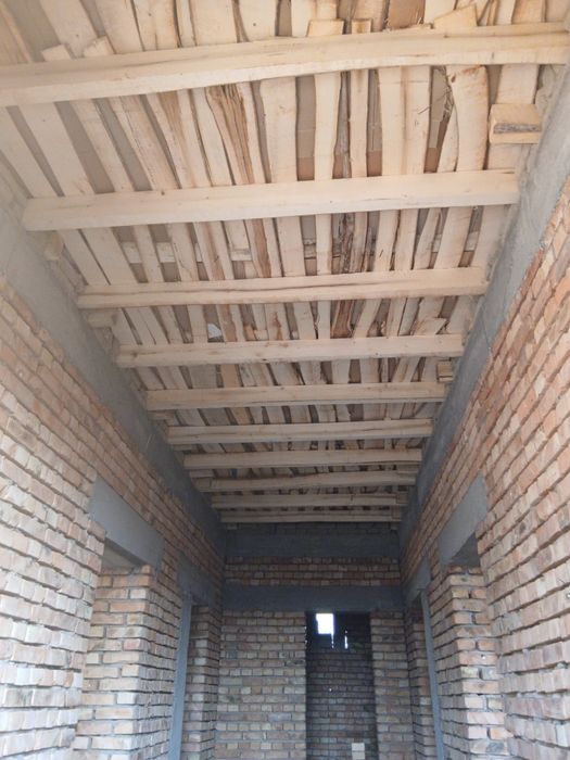 Ок арикда участка сотилади