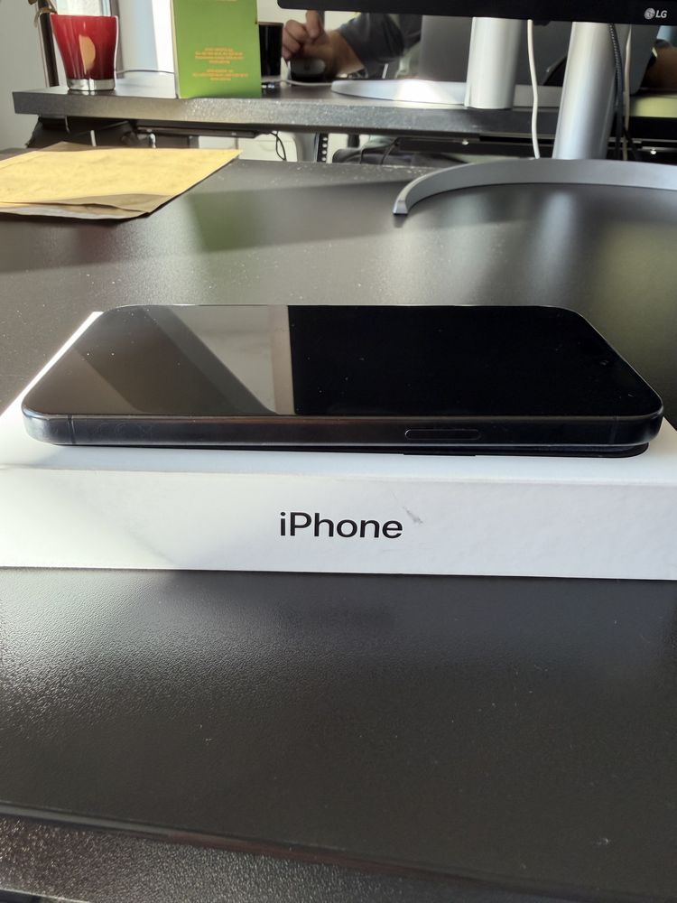 iPhone 15 Pro Max 256 gb ГАРАНЦИЯ