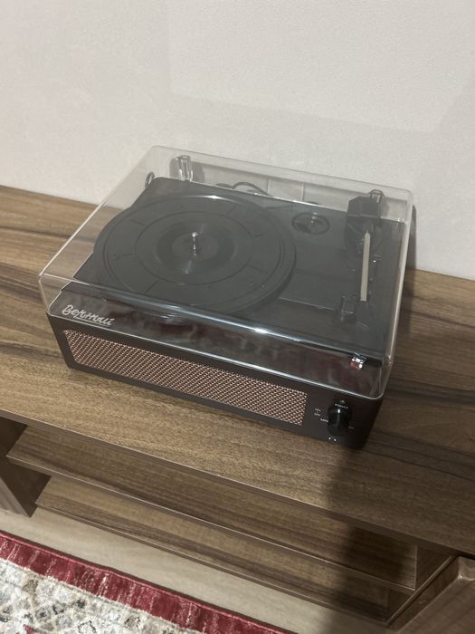 Продам проигрыватель Верный