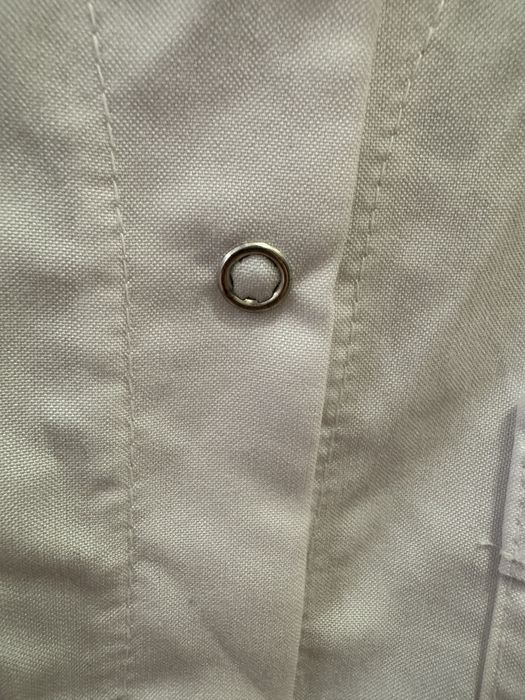 Бяла работна манта