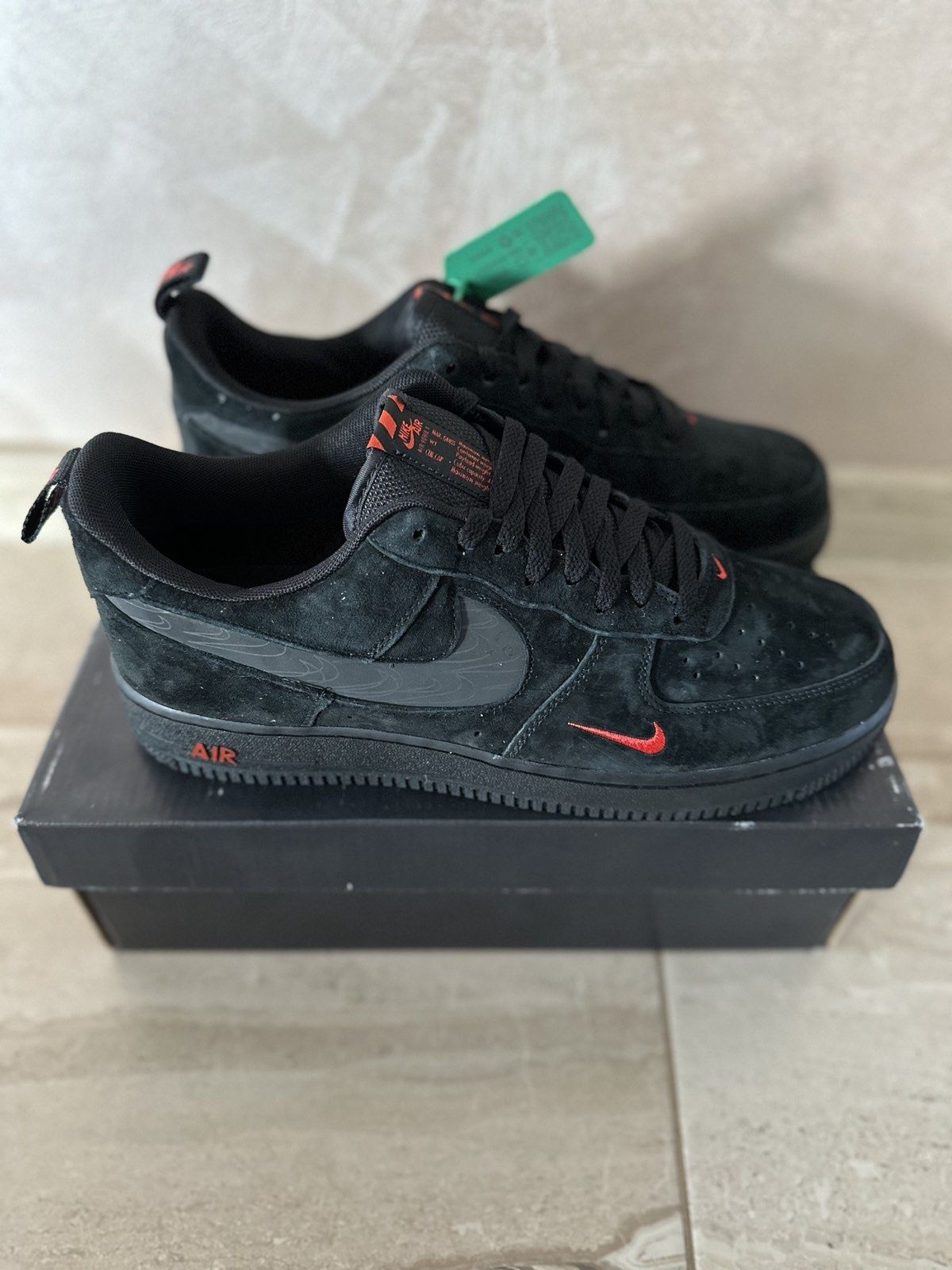 Nike Air Force 1 LV8 Black