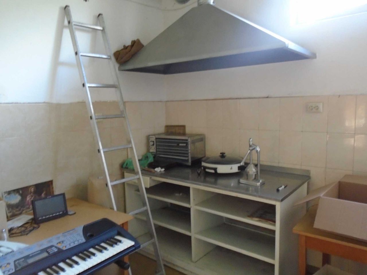 Продава се Магазин в с. Горна Росица, Област Габрово - 200 кв.м за 800 €/кв.м - Снимка #3