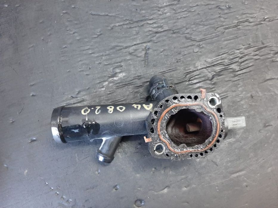 distribuitor apa audi a4 b8 2.0 tdi  03l121132ac