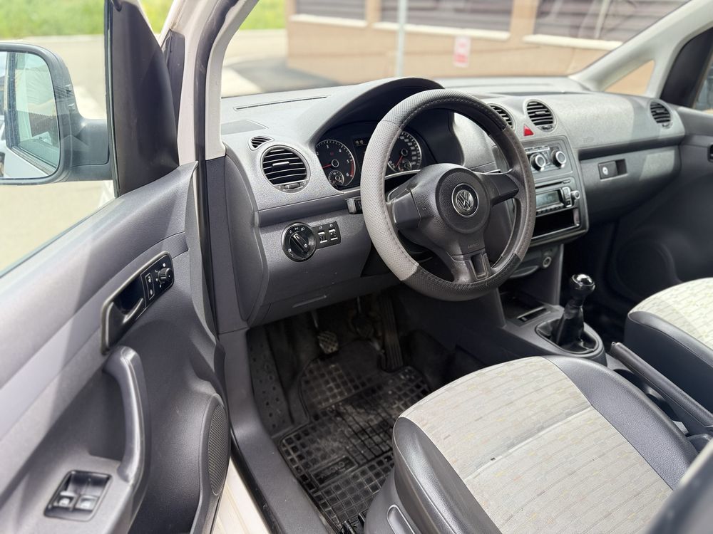 VW Caddy 1,6 Tdi 102 cp 2012 Euro 5 - Clima
