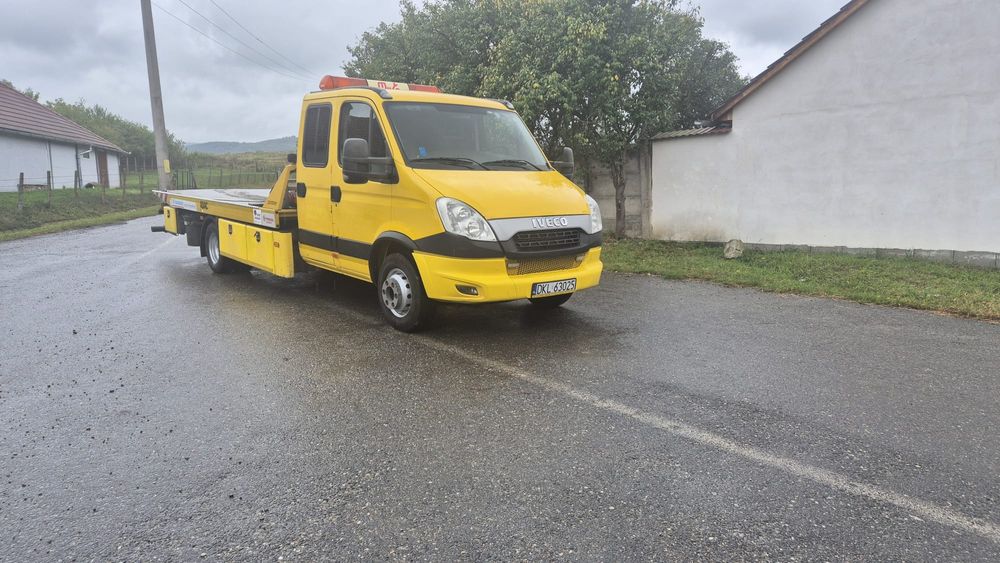 Iveco Daily  Platou  Hidraulic cu telecomanda și Furca