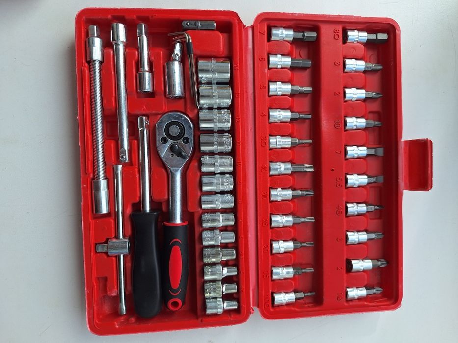 Продам набор инструментов