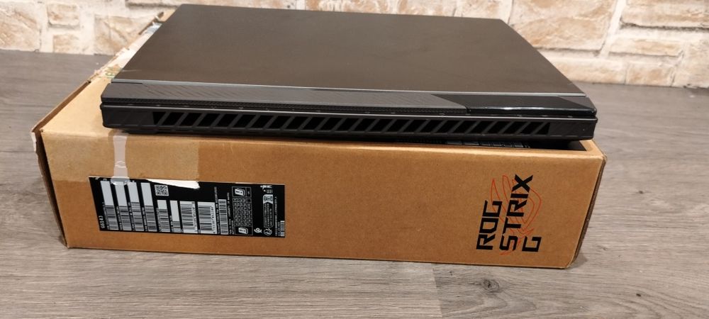 Laptop gaming Asus Rog Strix G614J